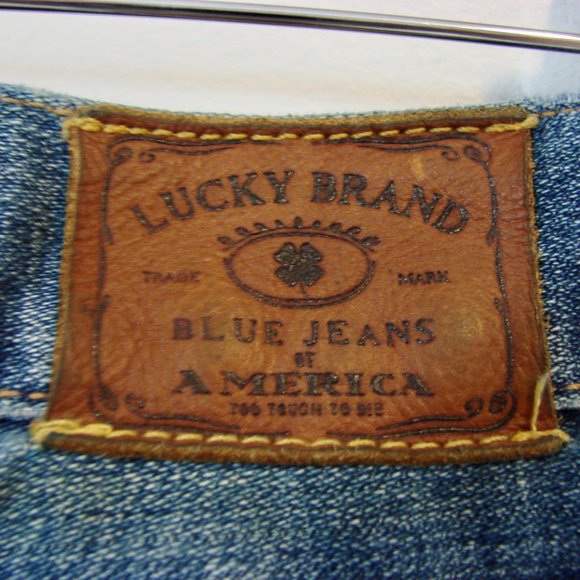 Lucky Brand Jean Shorts Abbey Bermuda Long Denim Frayed Raw Hem Size 4 / 27 - Picture 13 of 16